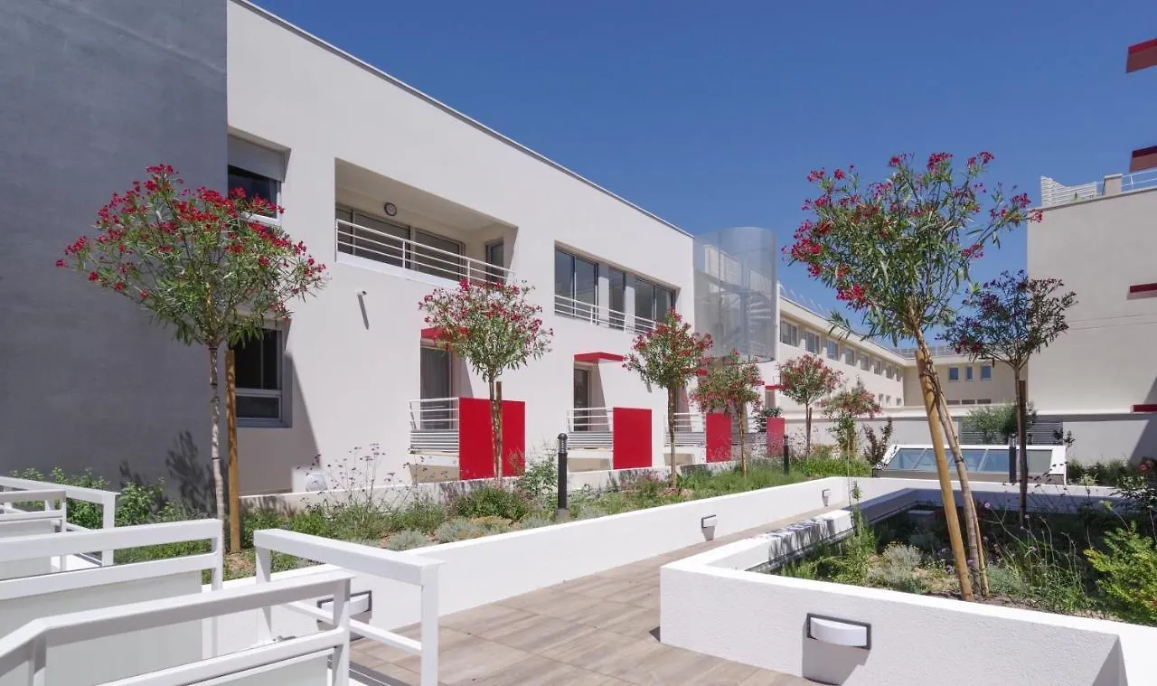 Résidence Services Séniors Les Jardins d'Arcadie Avignon 0*,