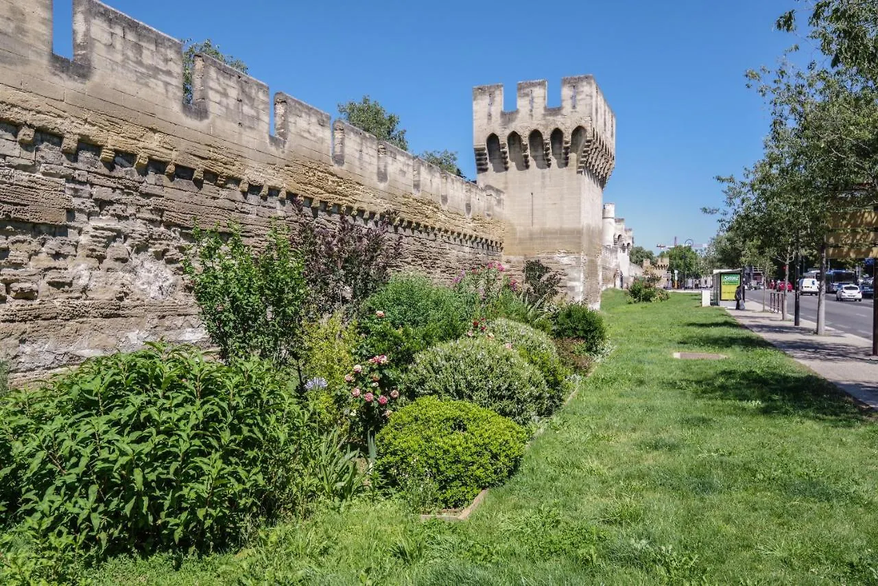 Appartement Résidence Services Séniors Les Jardins d'Arcadie Avignon France